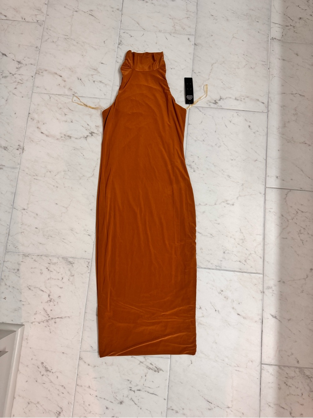 Fashion Nova Rust Orange Midi Dress 🤎🧡
NWT ✨ Women’s size M